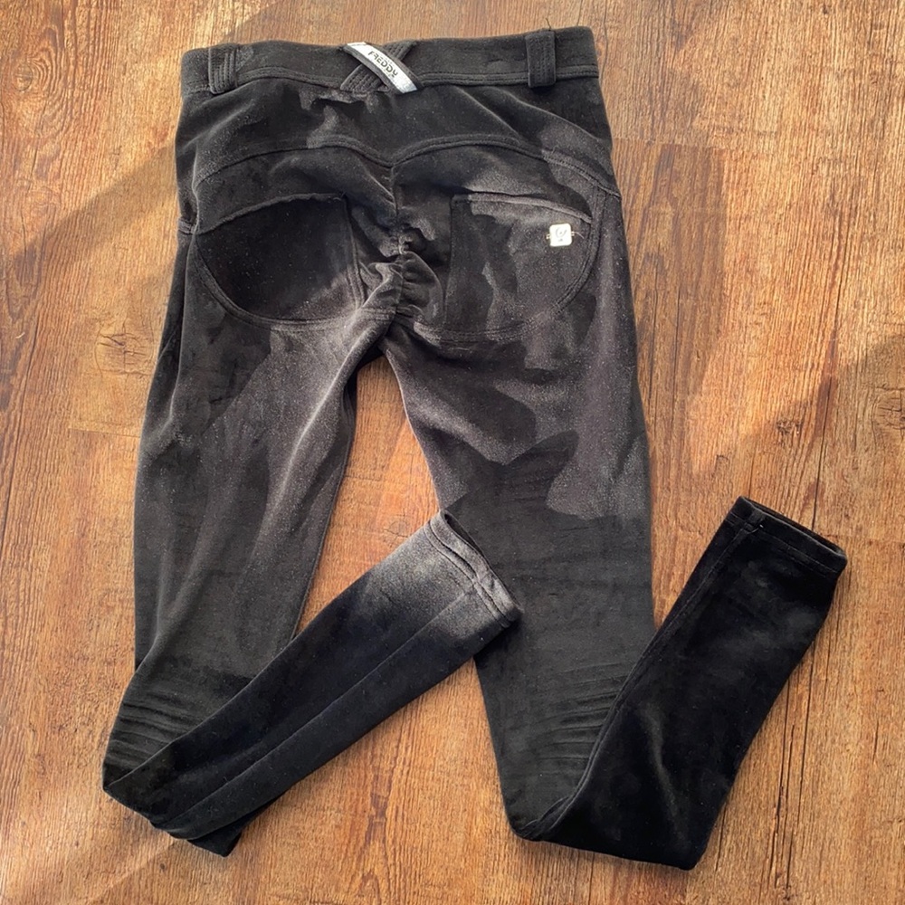 FREDDY XS velvet leggings GUC